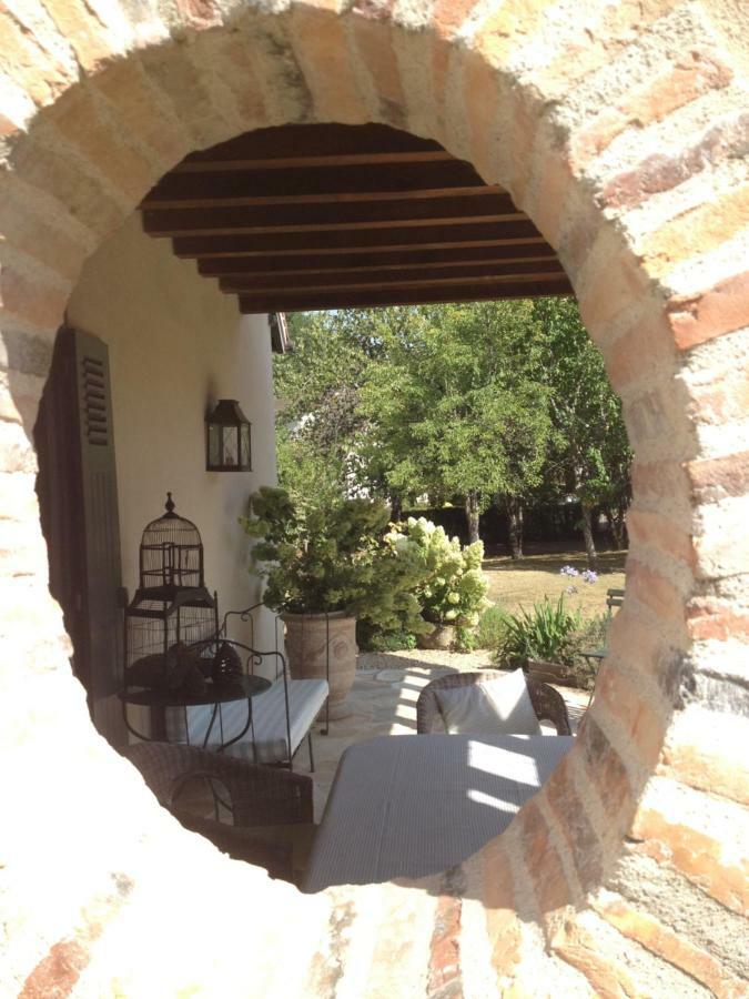 Hotel La Grande Poterie Coulandon Exterior foto